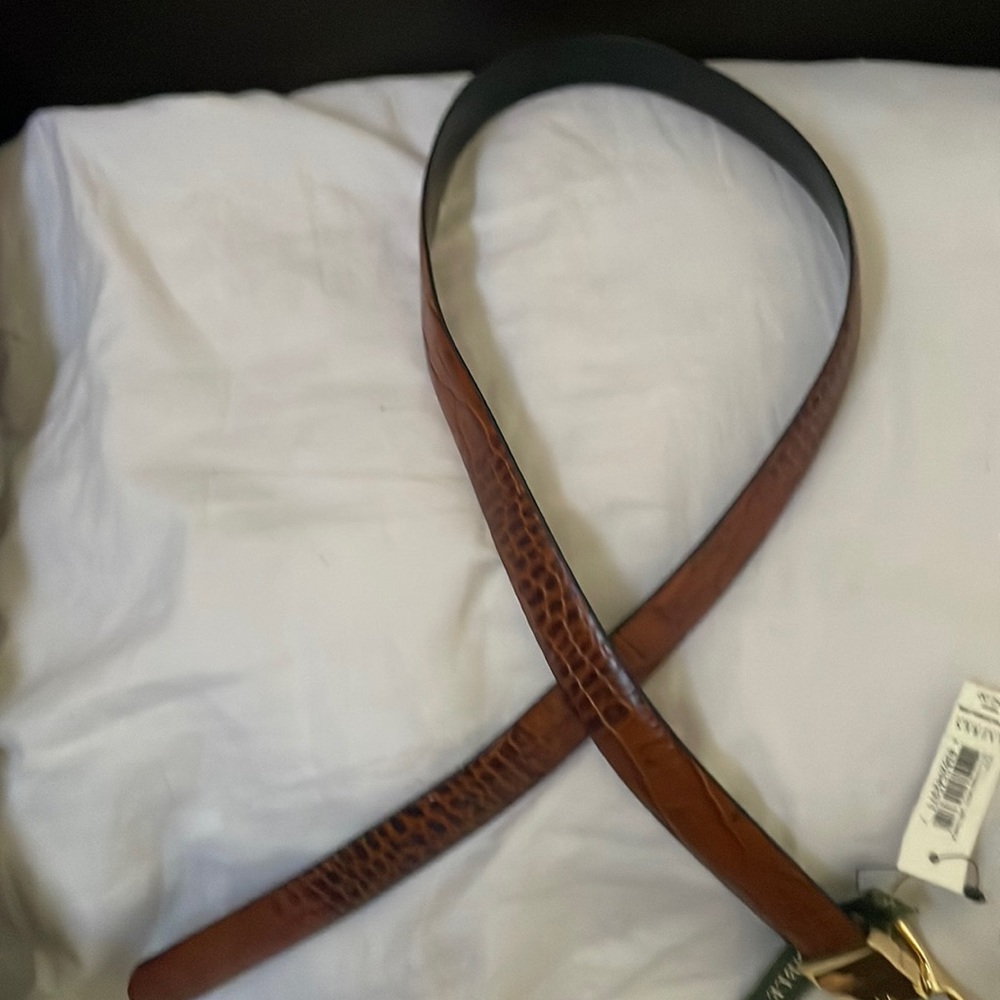 Reversible belt